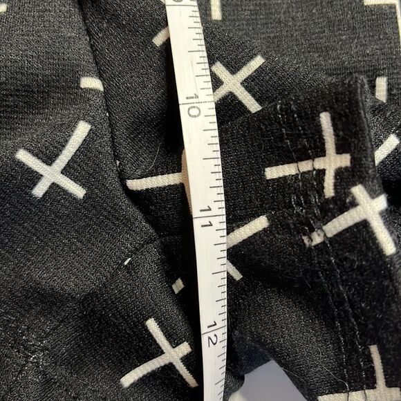 Deb black shorts with tiny white crosses and military style buttons Size medium - Picture 8 of 9
